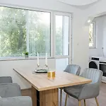 Bright 2-bedroom Near Center By Flat Mаnаger