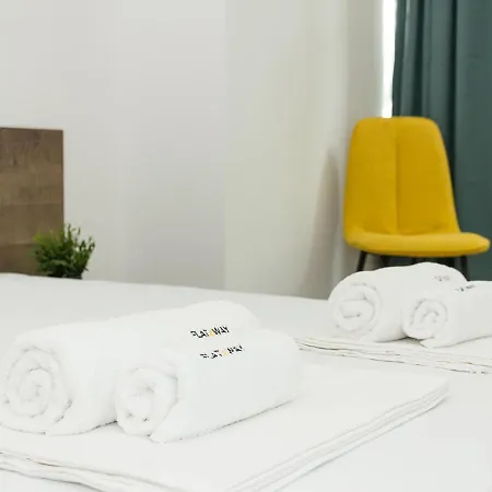 Bright 2-bedroom Near Center By Flat Mаnаger Apartament Warna